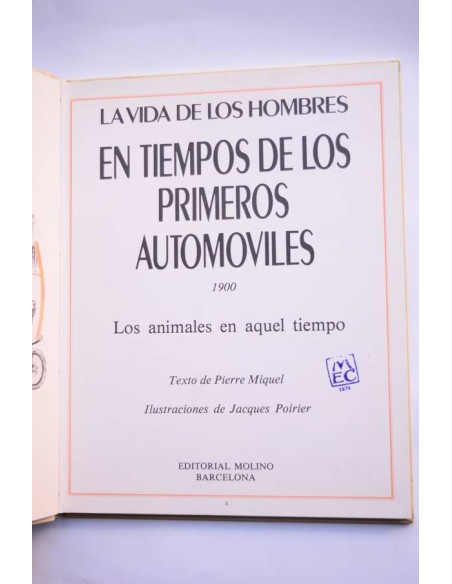 La vida de los hombres en tiempos de los primeros automóviles. 1900