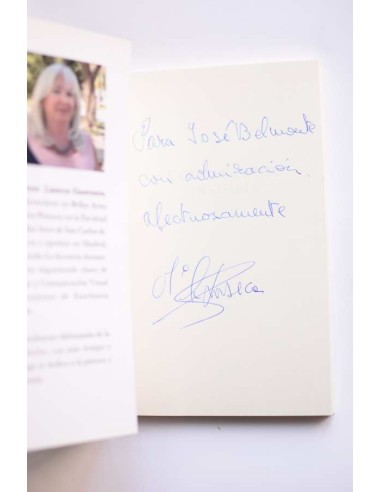 La estela de lo invisible. Poemas