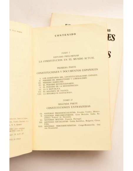 Constituciones españolas y extranjeras