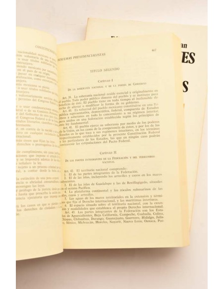Constituciones españolas y extranjeras