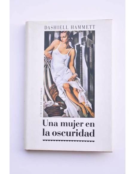 Una mujer en la oscuridad