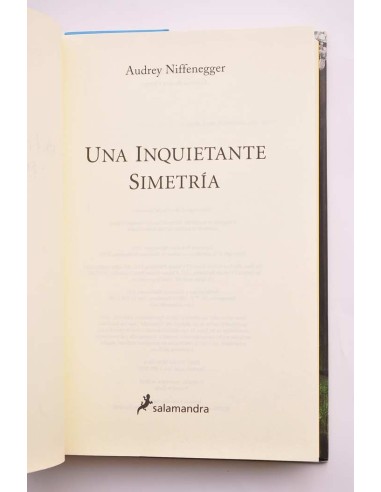 Una inquietante simetría