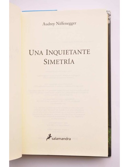 Una inquietante simetría