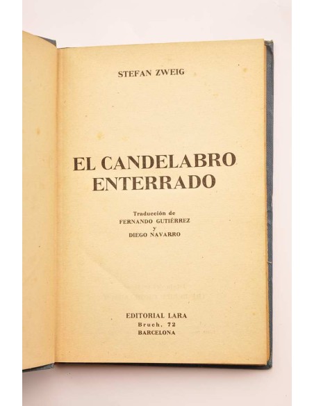 El candelabro enterrado