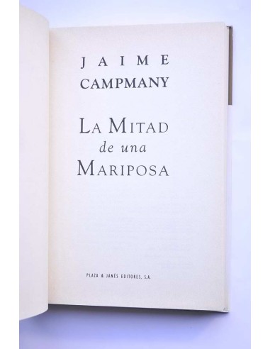 La mitad de una mariposa