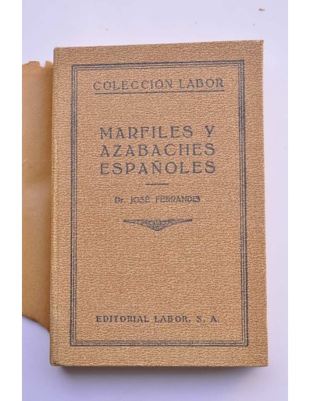Marfiles y azabaches españoles