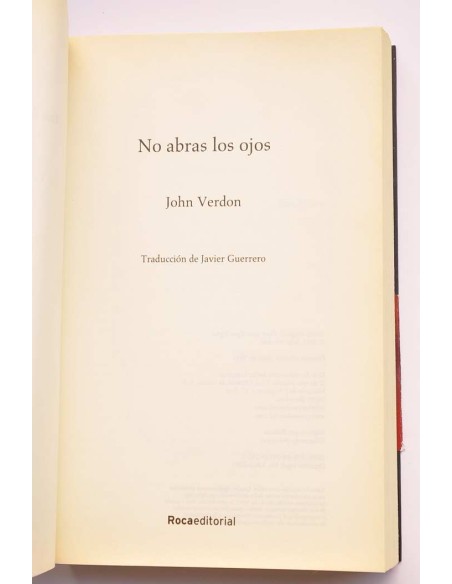 No abras los ojos