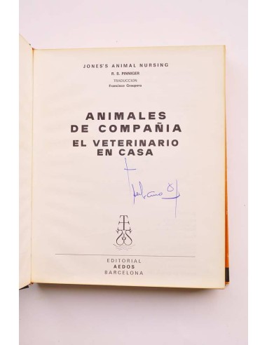 Animales de compañía. El veterinario en casa