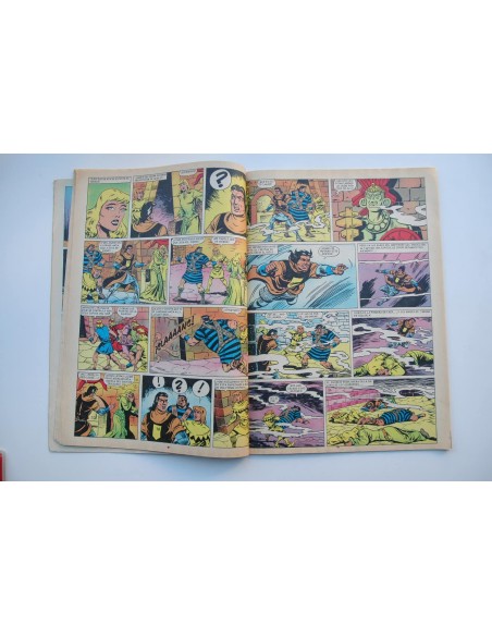 TRUENO Color Superaventuras. Extra.-- Año IX. Segunda época -- Nº 11.(5 de abril de 1976) . Las amazonas