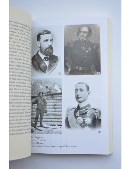 Donde el día duerme con los ojos abiertos. Un viaje científico al Ártico