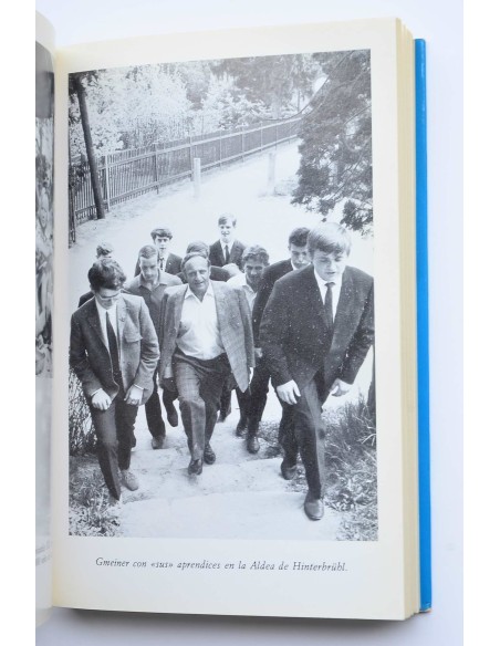 El libro de Hermann Gmeiner, el fundador de Aldeas Infantiles SOS