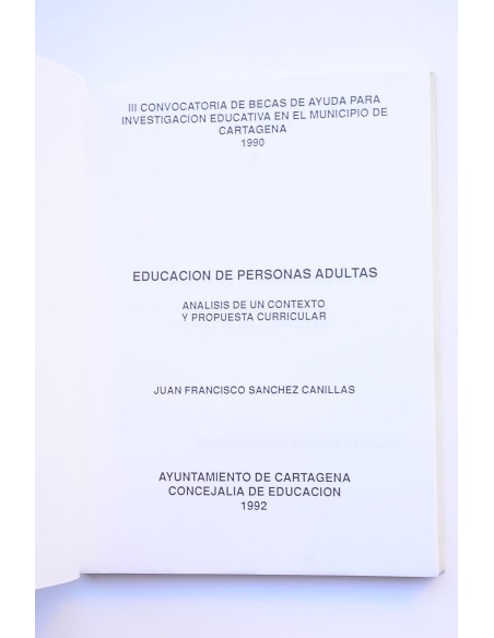 Educación de personas adultas : análisis de un contexto y propuesta curricular
