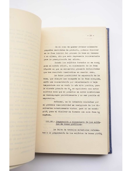 Contribución al estudio de los sistemas de interés industrial anhídrido sulfuroso-bases pirídicas : memoria